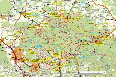 Mapa Gór Izerskich z zaznaczonymi szlakami turystycznymi, miejscowościami i wzniesieniami.