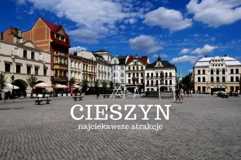 Rynek w Cieszynie, pełen kolorowych kamienic i placu zabaw, zaprasza do odkrywania jego najciekawszych atrakcji.