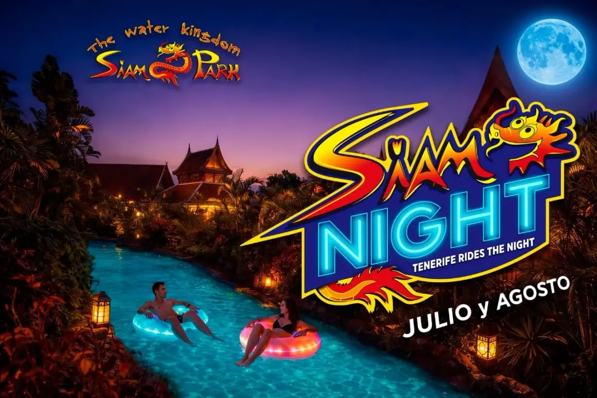 Nocne szaleństwo w Siam Park Teneryfa! Para relaksuje się na dmuchanych kołach w basenie pod rozświetlonym księżycem.