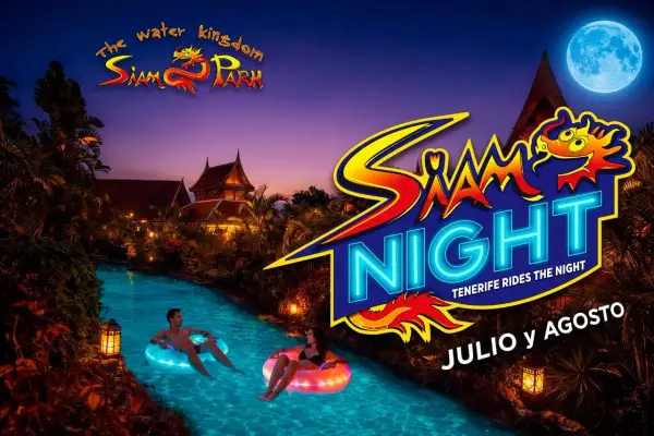 Nocne szaleństwo w Siam Park Teneryfa! Para relaksuje się na dmuchanych kołach w basenie pod rozświetlonym księżycem.